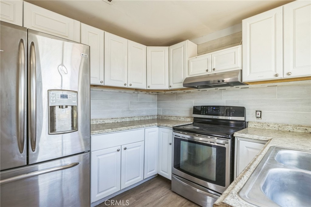 1561 Old Woman Springs Road Yucca Valley, CA 92284 - Photo 21 of 30