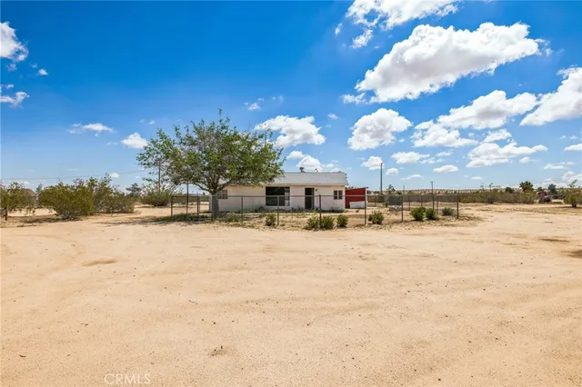 $199,900 | 1561 Old Woman Springs Road, Yucca Valley, CA 92284