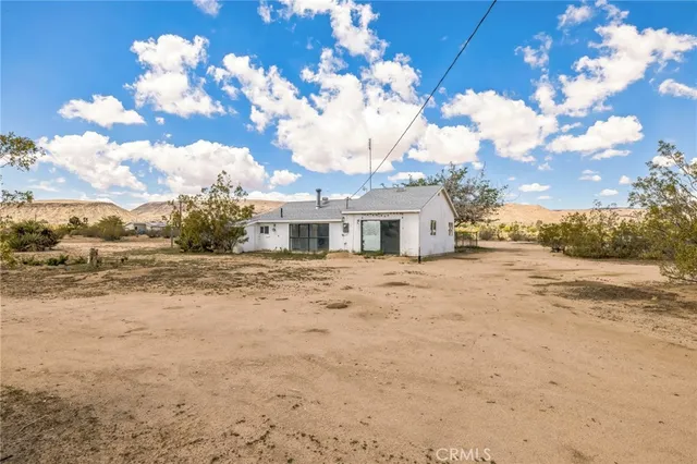 $199,900 | 1561 Old Woman Springs Road, Yucca Valley, CA 92284