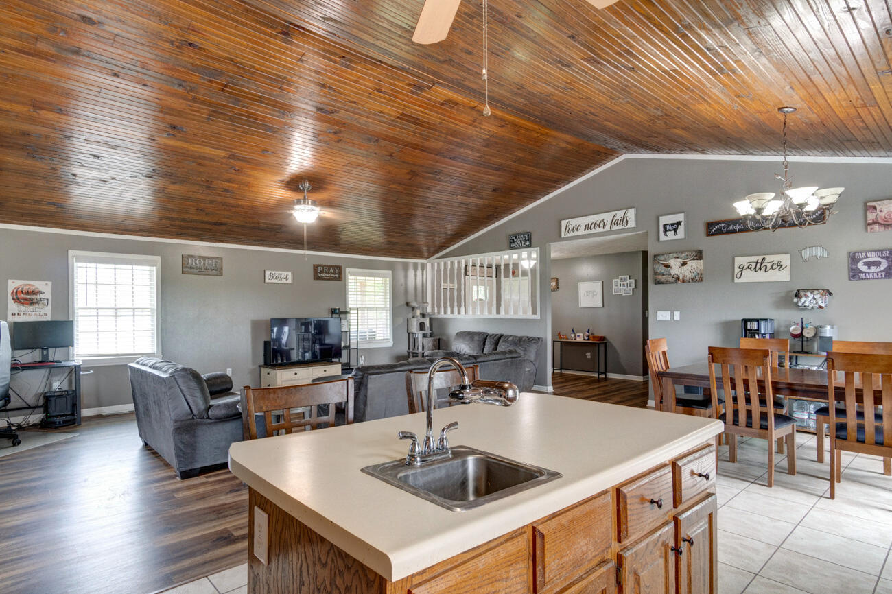185 Wheat School Road Salvisa, KY 40372 - Photo 13 of 50 159