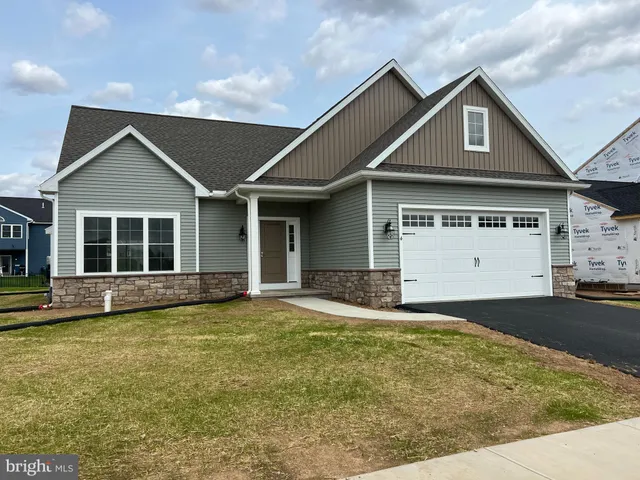 $580,570 | 123 North West View Drive, Elizabethtown, PA 17022