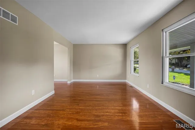 $379,000 | 1410 Ticonderoga Drive, St. Peters, MO 63376