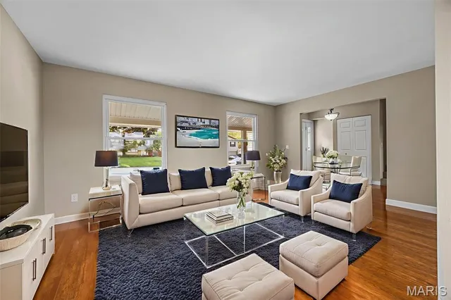 $379,000 | 1410 Ticonderoga Drive, St. Peters, MO 63376