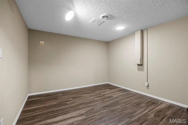 $379,000 | 1410 Ticonderoga Drive, St. Peters, MO 63376