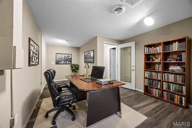 $379,000 | 1410 Ticonderoga Drive, St. Peters, MO 63376