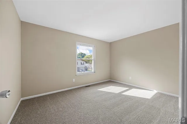 $379,000 | 1410 Ticonderoga Drive, St. Peters, MO 63376