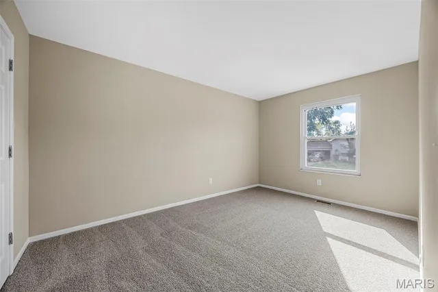 $379,000 | 1410 Ticonderoga Drive, St. Peters, MO 63376