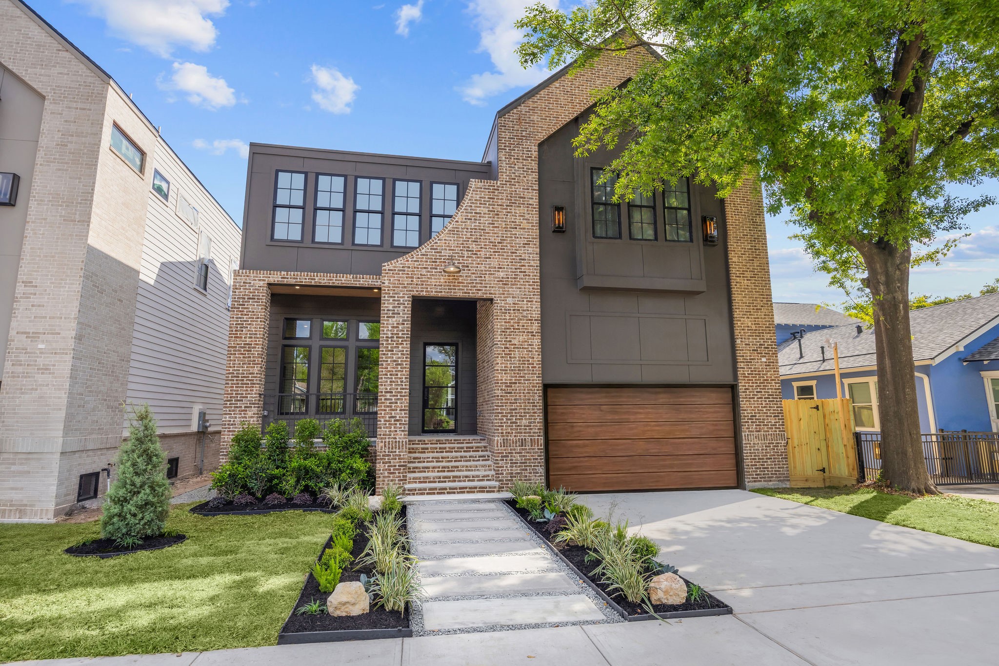616 Ridge Street Houston, TX 77009 - Photo 1 of 50