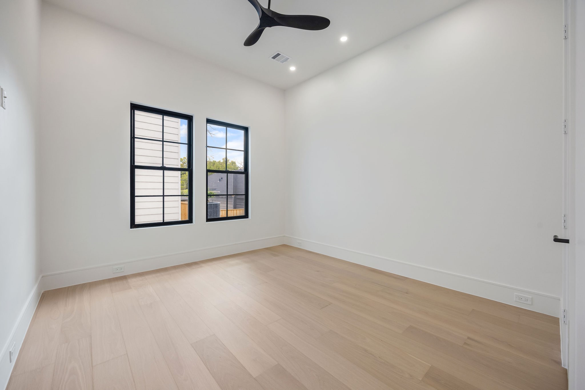 616 Ridge Street Houston, TX 77009 - Photo 28 of 50