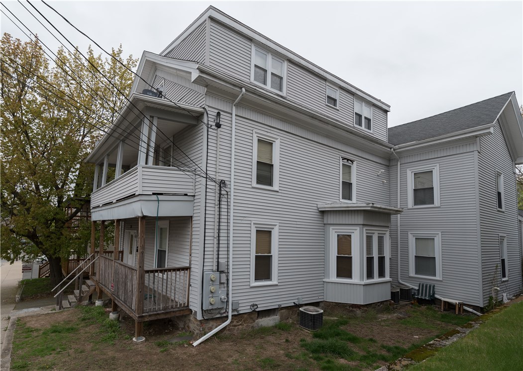 32 Grove Street Woonsocket, RI 02895 - Photo 3 of 29