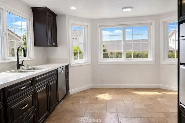 $6,200 | 4 Tory, Irvine, CA 92620