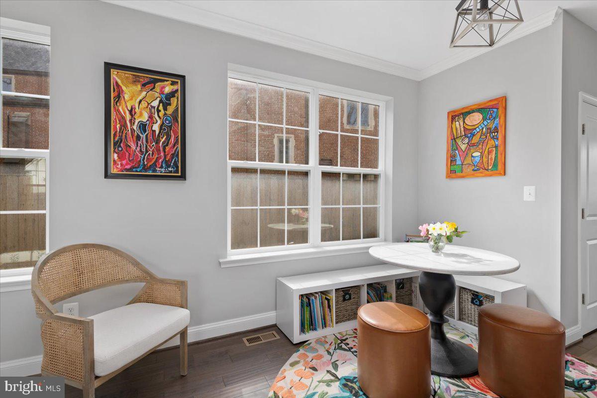 1603 Grace Church Road Silver Spring, MD 20910 - Photo 11 of 77