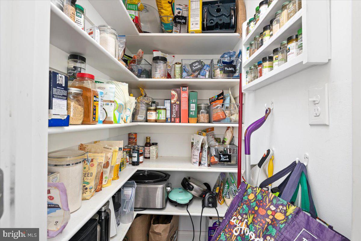 1603 Grace Church Road Silver Spring, MD 20910 - Photo 21 of 77