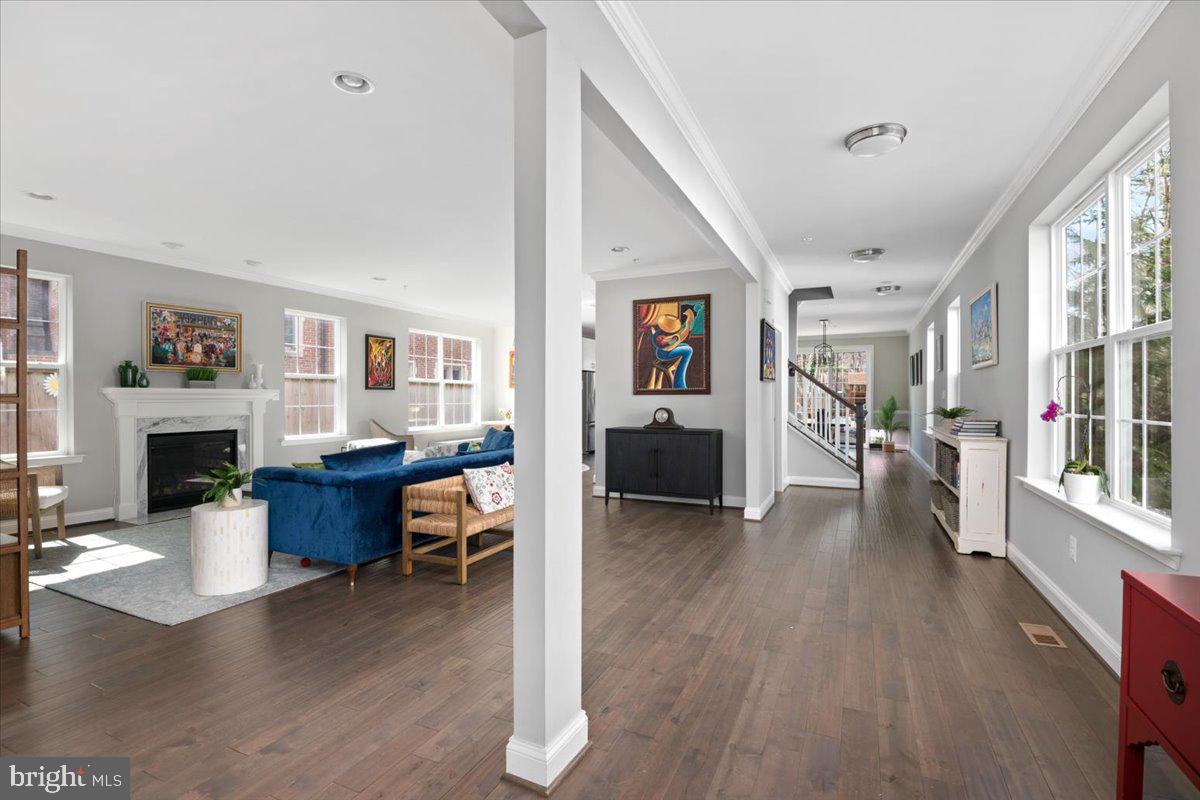 1603 Grace Church Road Silver Spring, MD 20910 - Photo 5 of 77