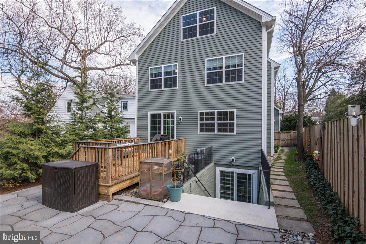 1603 Grace Church Road Silver Spring, MD 20910 - Photo 64 of 77