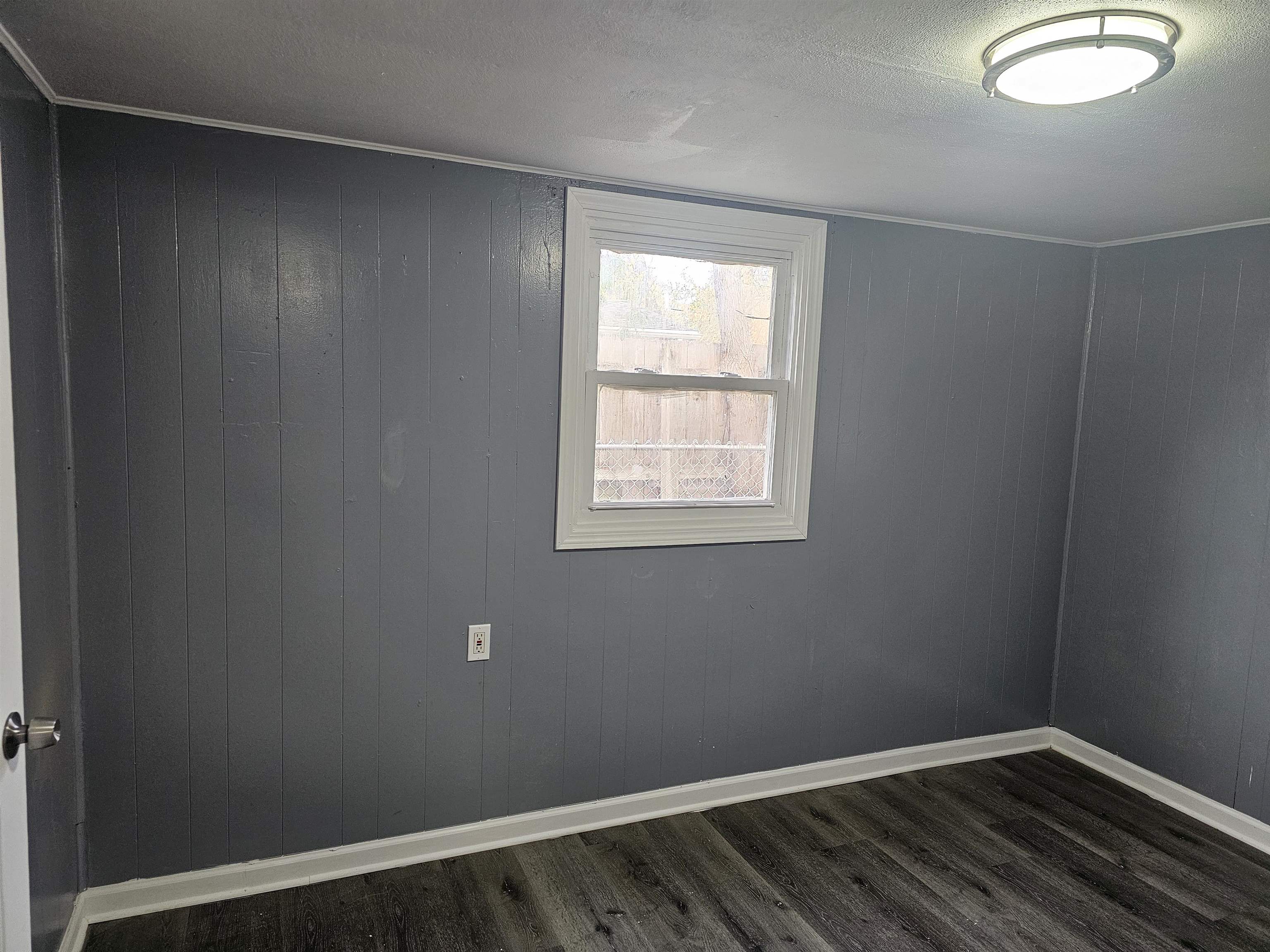 7913 Mildred Road Machesney Park, IL 61115 - Photo 11 of 20 an empty room with a window
