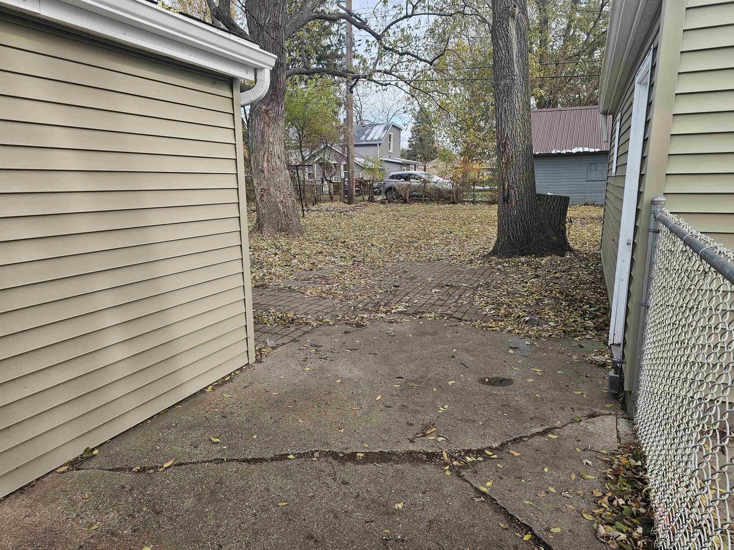 7913 Mildred Road Machesney Park, IL 61115 - Photo 17 of 20 a view of a backyard