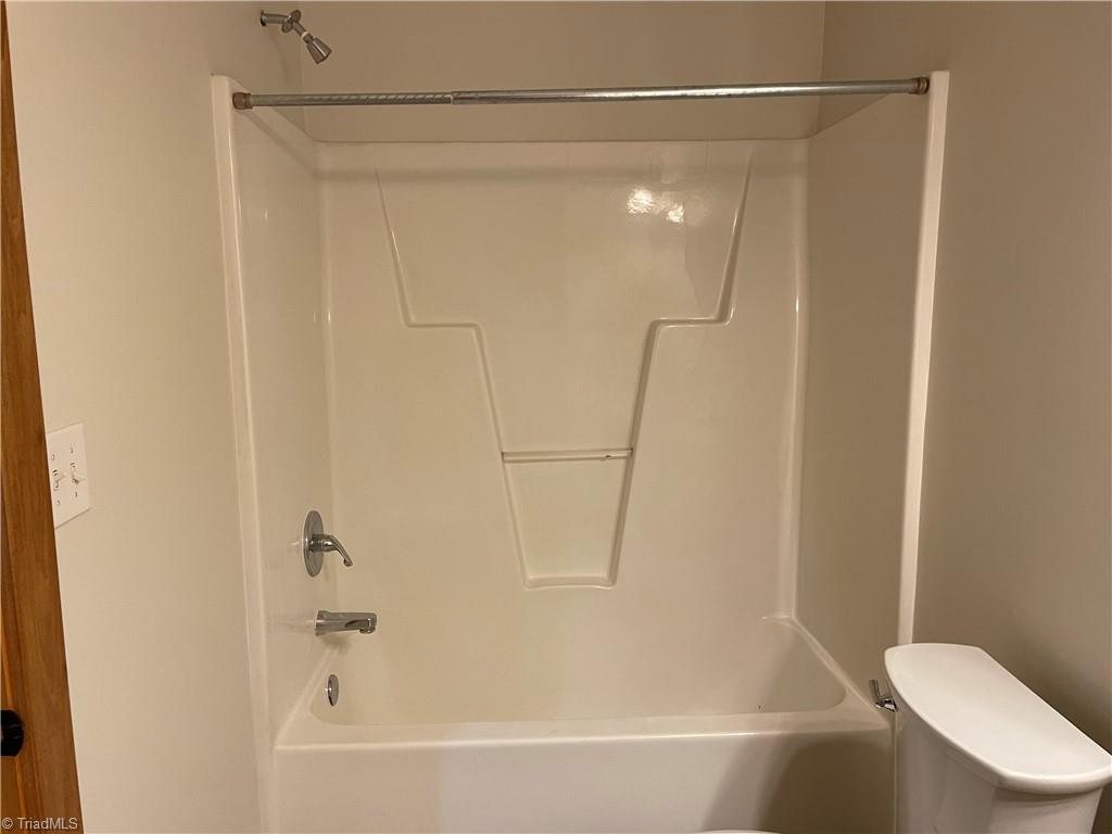 2180 Davis Road Haw River, NC 27258 - Photo 10 of 36 Gallery Image 10