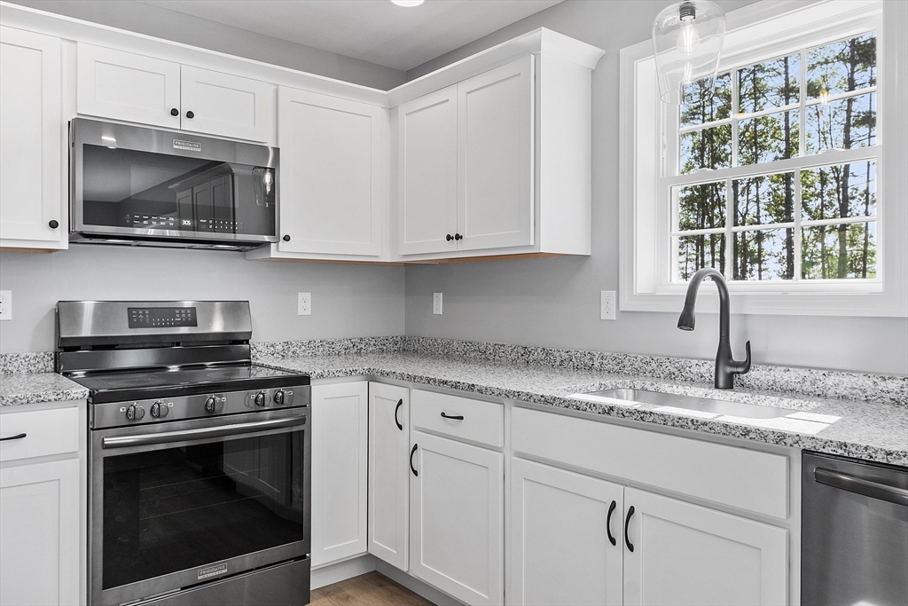 340 Brickyard Road Athol, MA 01331 - Photo 7 of 31