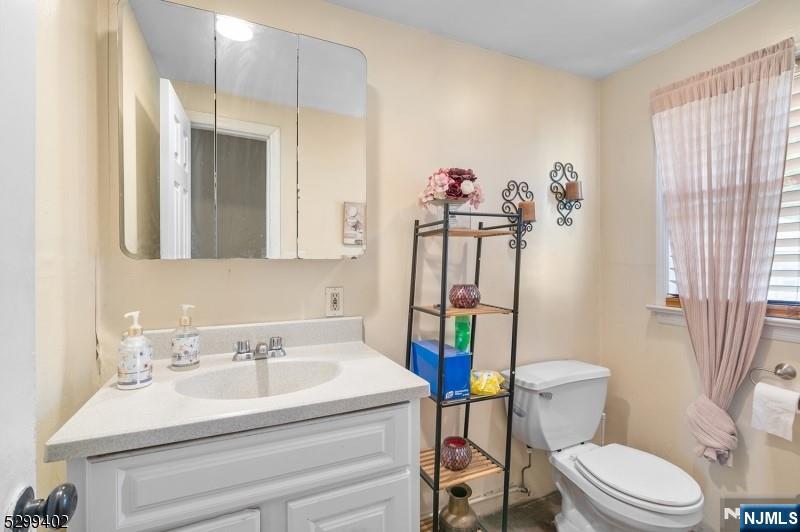 27 Donaldson Avenue Rutherford, NJ 07070 - Photo 16 of 18