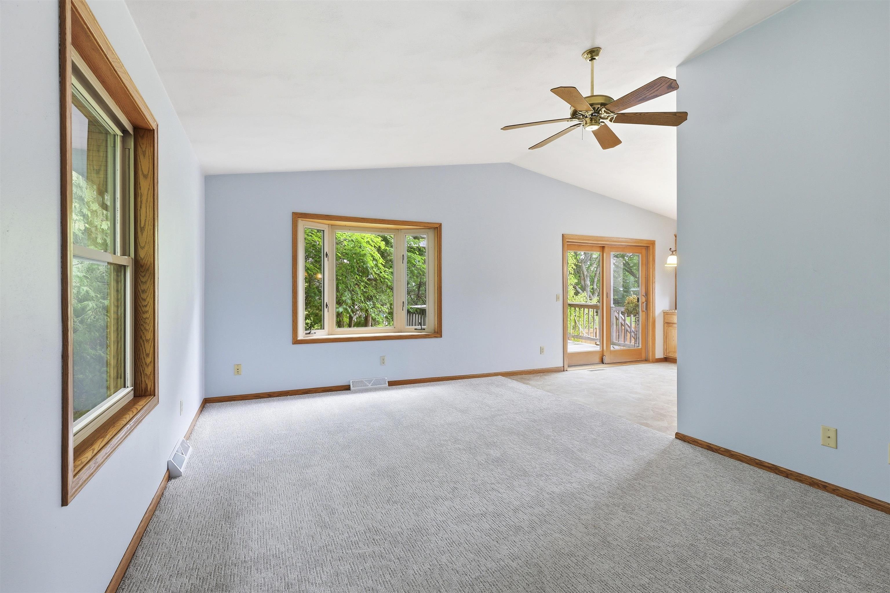 N334 Marion Avenue Appleton, WI 54915 - Photo 7 of 38
