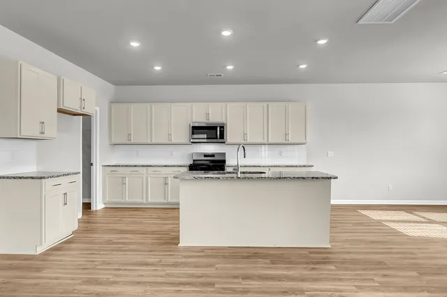 $434,990 | 319 Clipper Court, Summerville, SC 29486