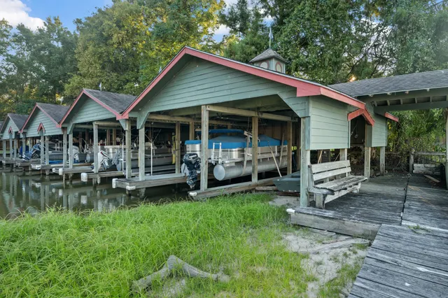 $724,000 | 201 Harbor Run Drive, Coldspring, TX 77331