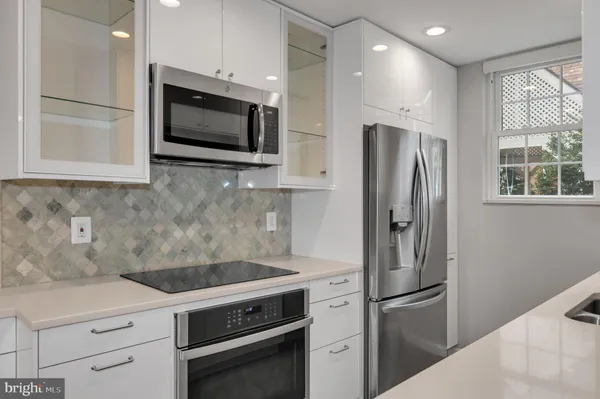 $4,600 | 453 Old Town Court, Alexandria, VA 22314