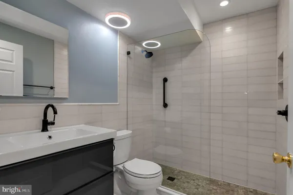 $4,600 | 453 Old Town Court, Alexandria, VA 22314