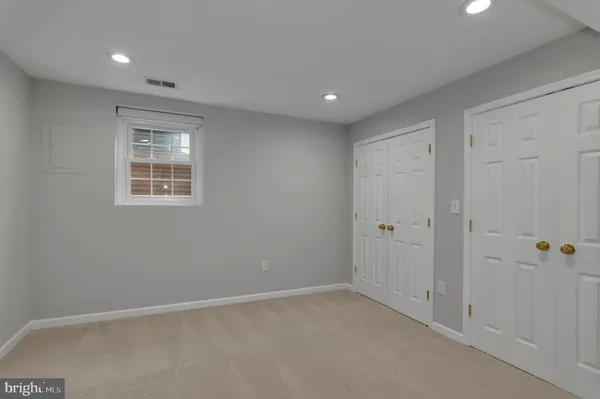 $4,600 | 453 Old Town Court, Alexandria, VA 22314