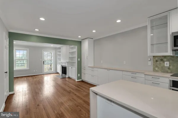 $4,600 | 453 Old Town Court, Alexandria, VA 22314