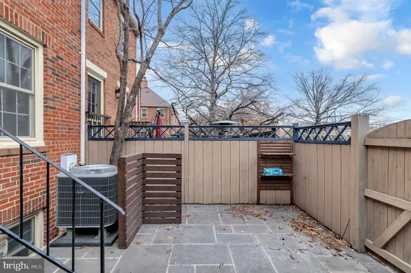 $4,600 | 453 Old Town Court, Alexandria, VA 22314