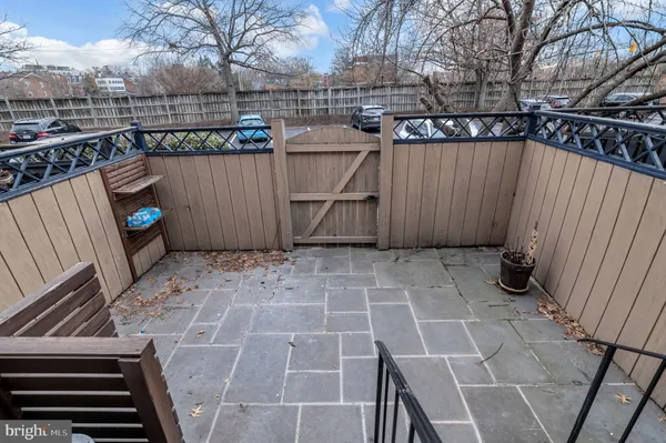 $4,600 | 453 Old Town Court, Alexandria, VA 22314