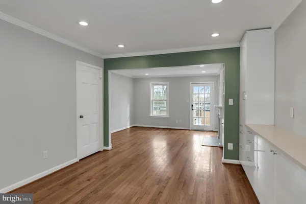 $4,600 | 453 Old Town Court, Alexandria, VA 22314