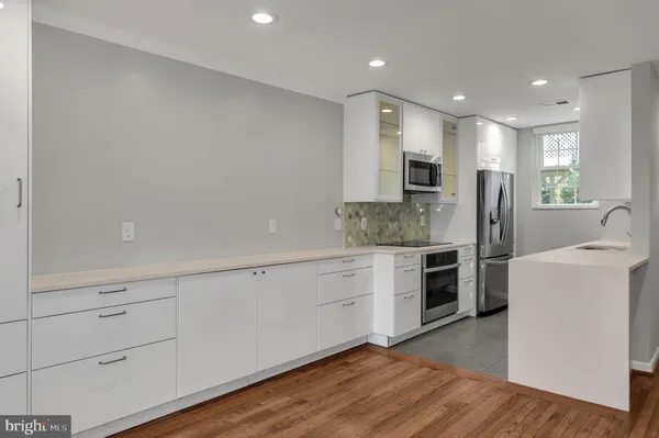 $4,600 | 453 Old Town Court, Alexandria, VA 22314