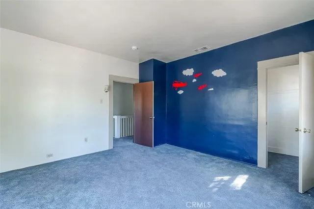 a view of empty room