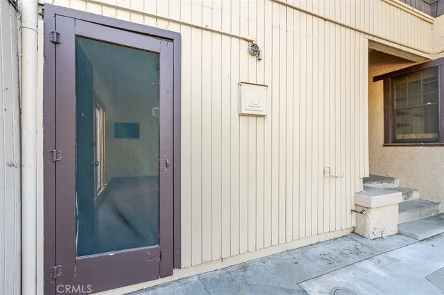 a bathroom with a toilet