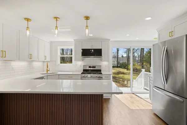 $769,000 | 245 Careswell Street, Marshfield, MA 02050