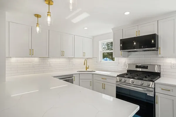 $769,000 | 245 Careswell Street, Marshfield, MA 02050