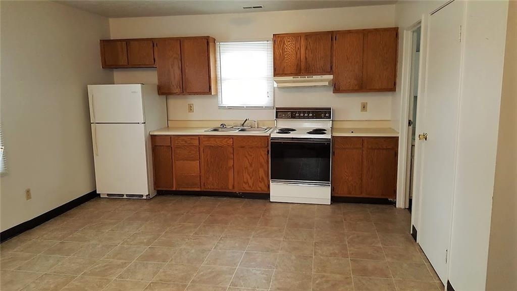554 Andover Road Anderson, IN 46013 - Photo 10 of 17 Gallery Image 10