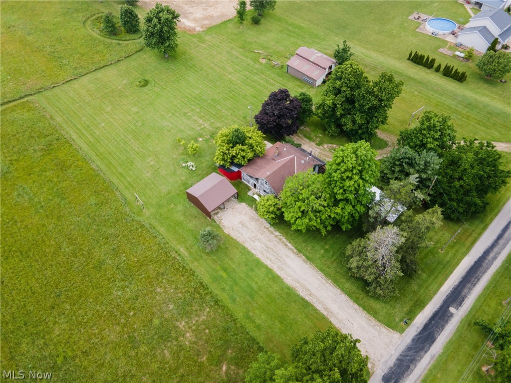 25360 Baker Road Wellington, OH 44090 - Photo 4 of 46