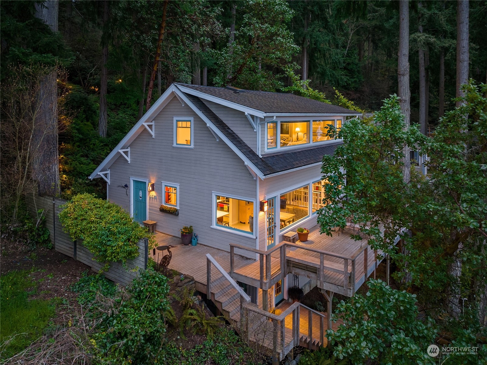 8471 Hansen Road Northeast Bainbridge Island, WA 98110 - Photo 1 of 40 Gallery Image 1
