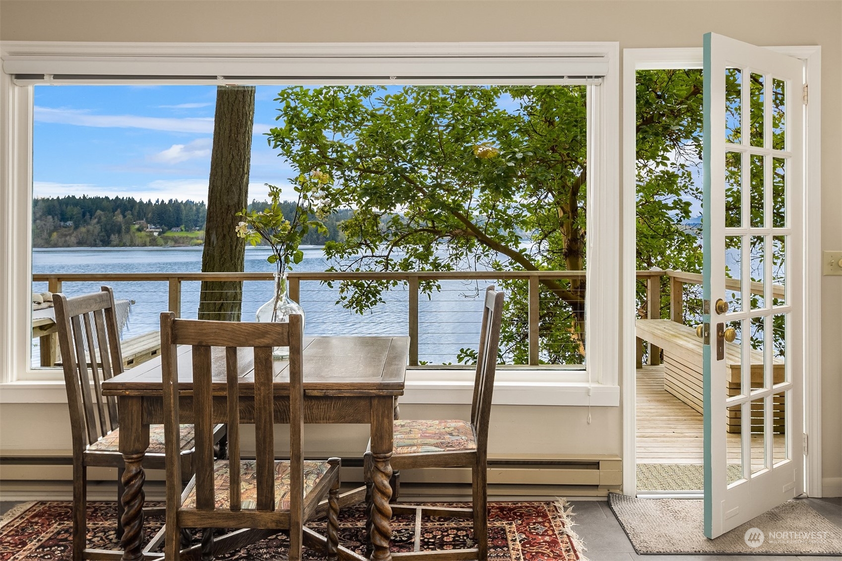 8471 Hansen Road Northeast Bainbridge Island, WA 98110 - Photo 14 of 40 Gallery Image 14