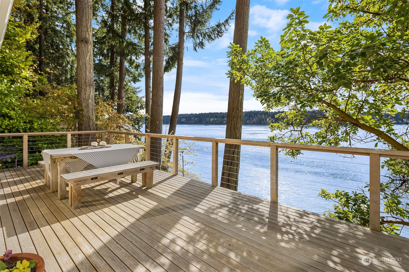 8471 Hansen Road Northeast Bainbridge Island, WA 98110 - Photo 15 of 40 Gallery Image 15