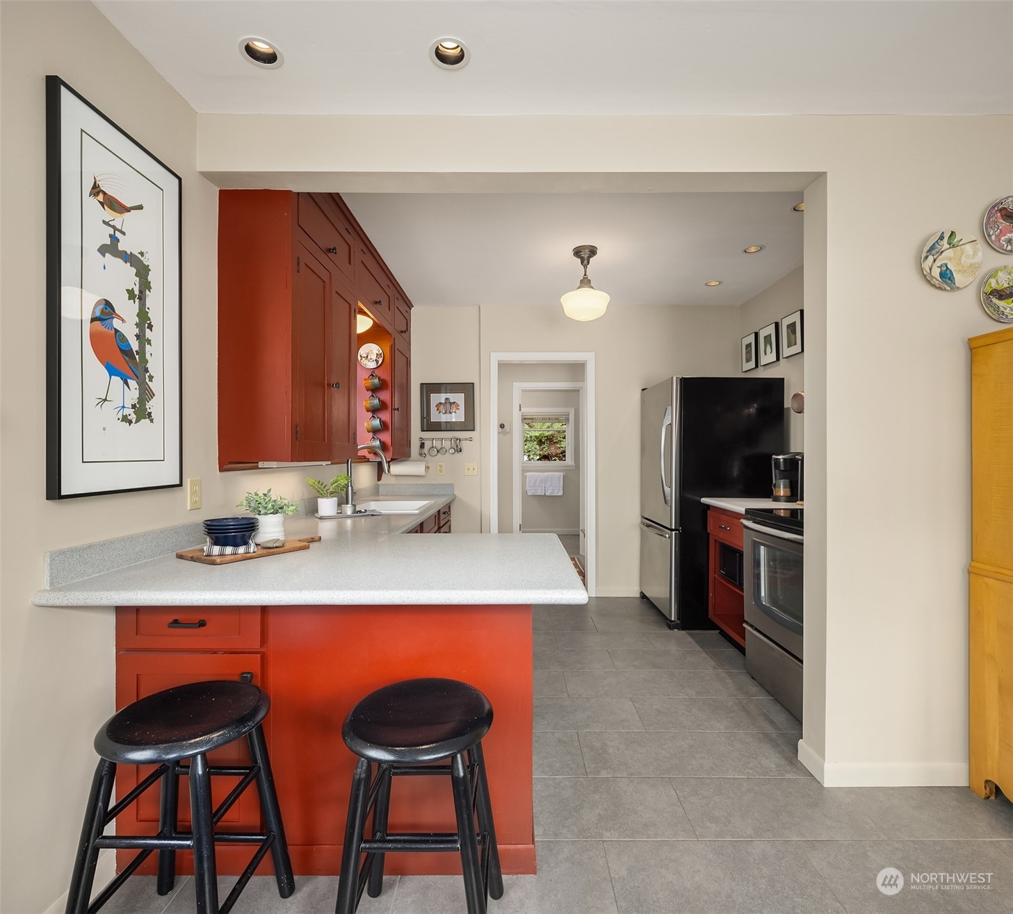 8471 Hansen Road Northeast Bainbridge Island, WA 98110 - Photo 18 of 40 Gallery Image 18