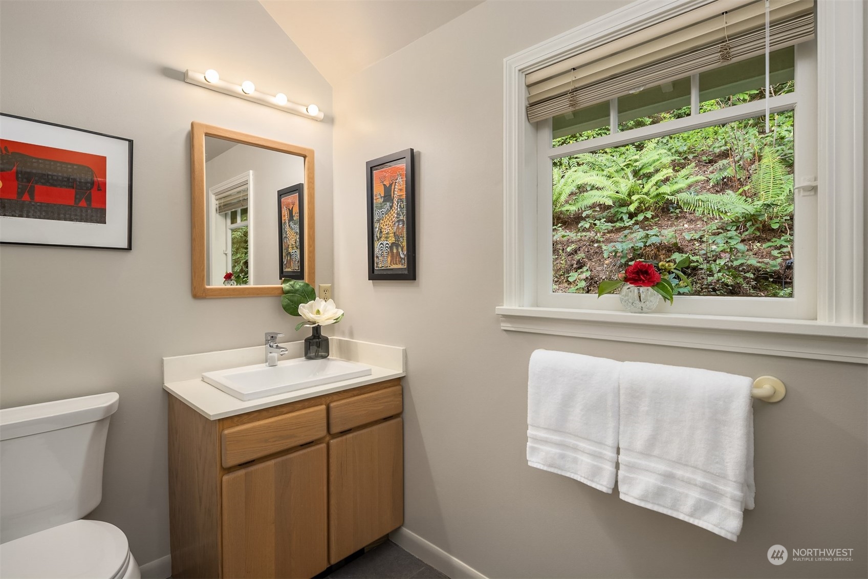8471 Hansen Road Northeast Bainbridge Island, WA 98110 - Photo 31 of 40 Gallery Image 31