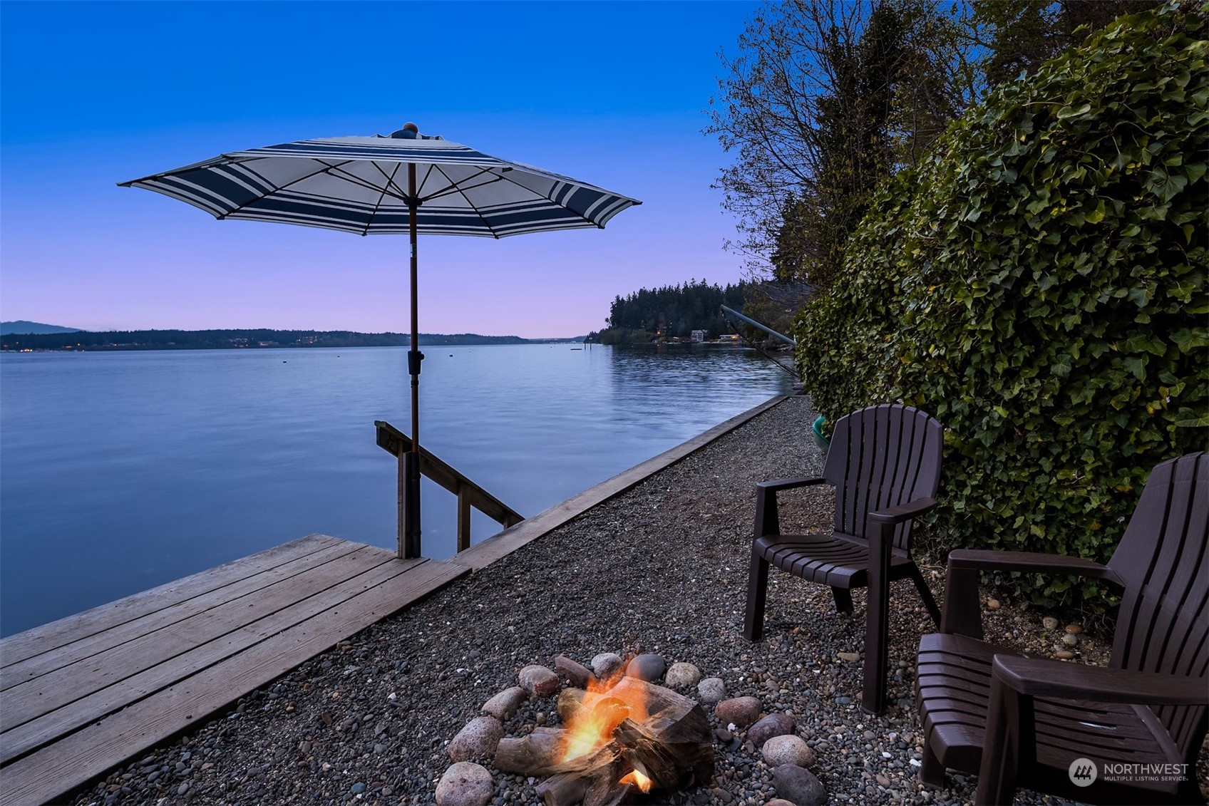 8471 Hansen Road Northeast Bainbridge Island, WA 98110 - Photo 4 of 40 Gallery Image 4
