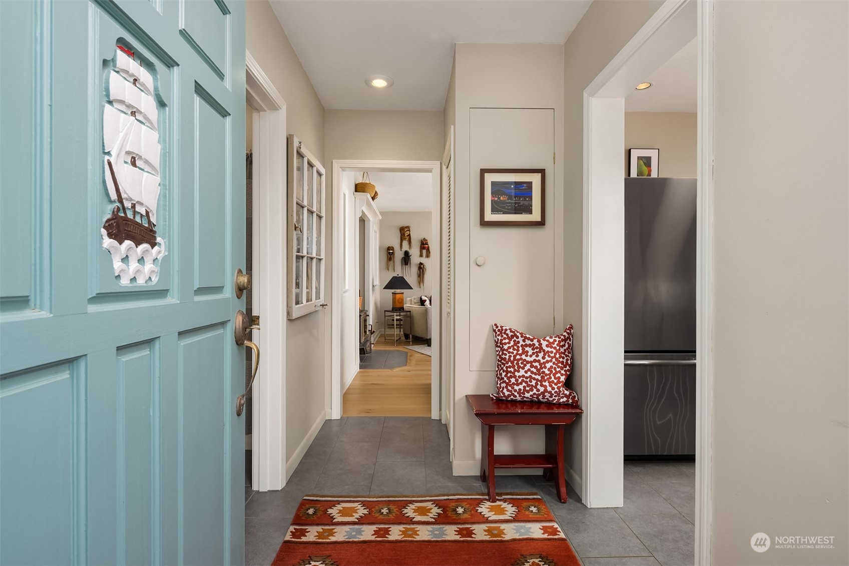 8471 Hansen Road Northeast Bainbridge Island, WA 98110 - Photo 7 of 40 Gallery Image 7