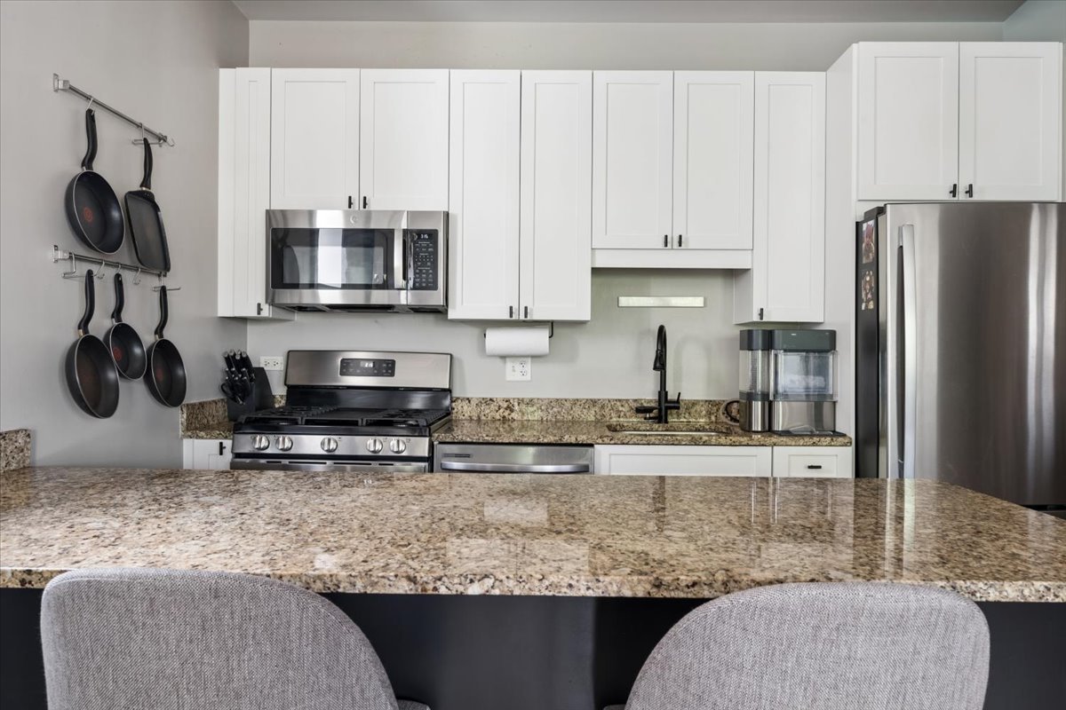 2114 North Spaulding Avenue, Unit 2 Chicago, IL 60647 - Photo 9 of 20