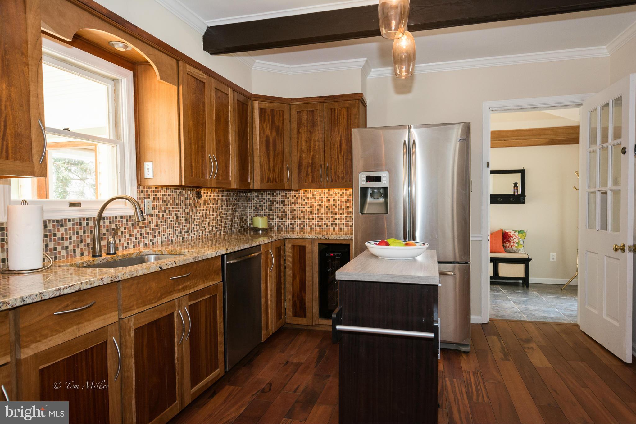 5302 Ridge Road Mount Airy, MD 21771 - Photo 5 of 30 granite counter tops